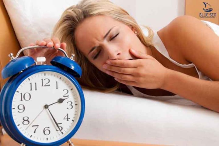 Thiếu ngủ sẽ khiến vùng mắt thâm sạm