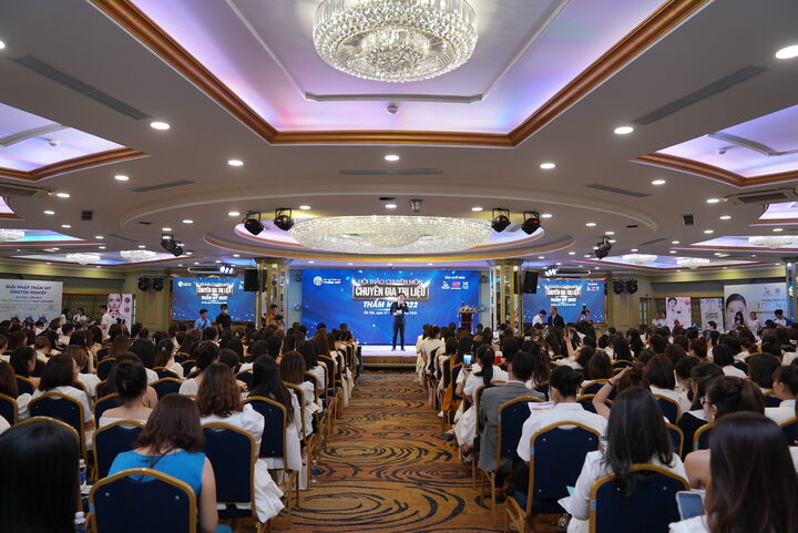 Hội thảo chuyên môn 